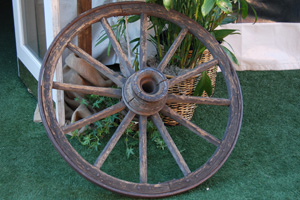 Antique Wagon Wheel rental vegas