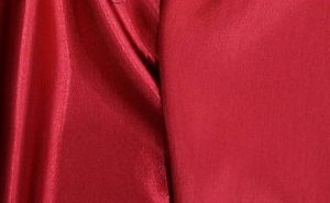 Red Majestic Linen Rental