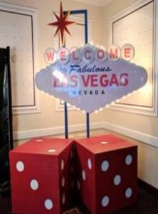 Vignette: Las Vegas Sign & Glow Dice
