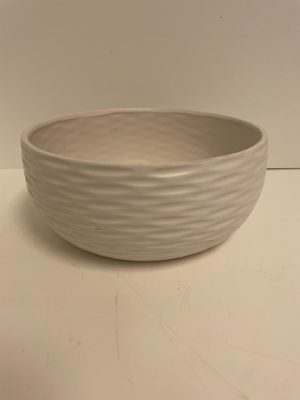 White ceramic planter 10"